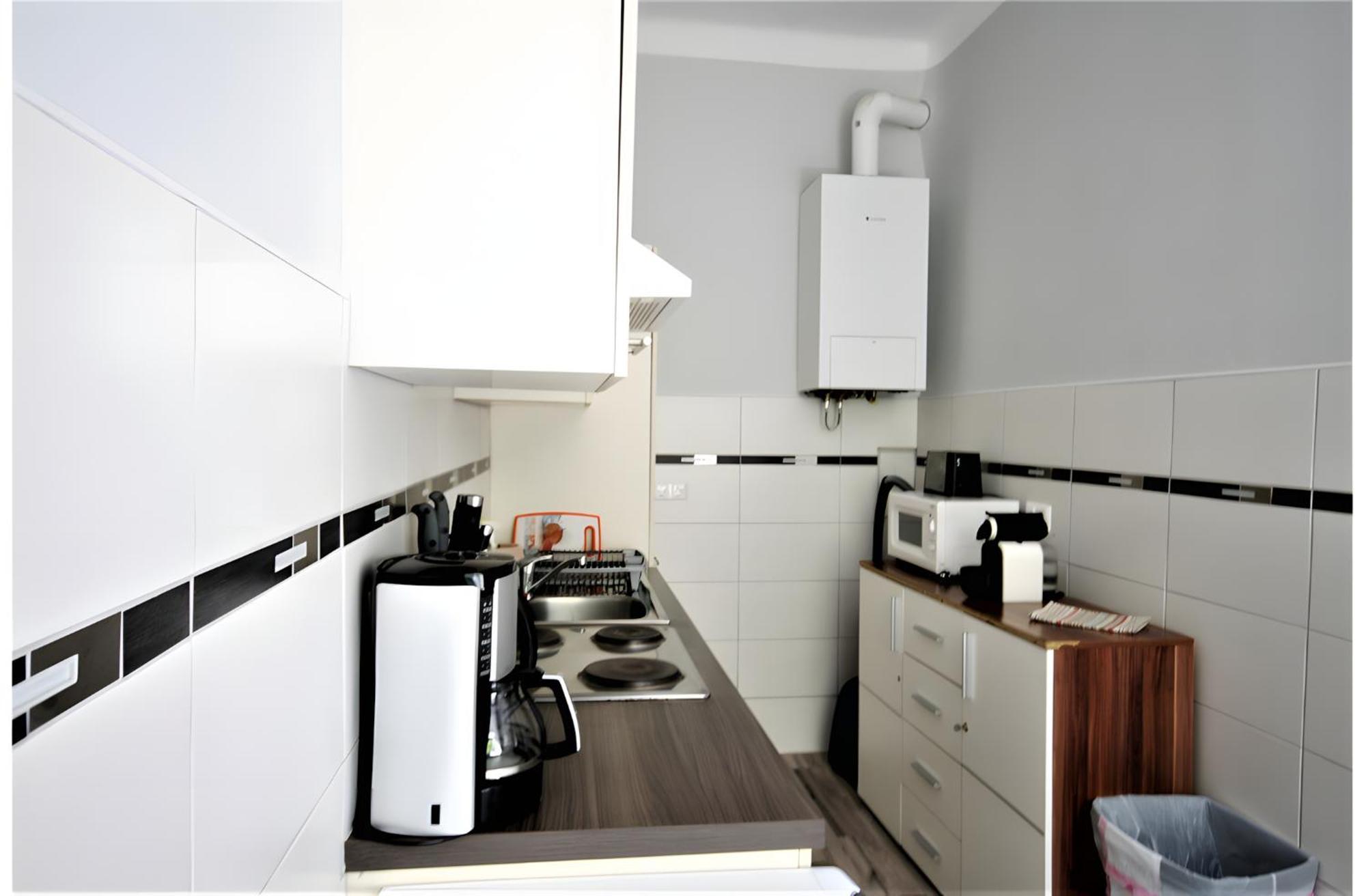 Modern Flat With 2 Rooms, Close To Schoenbrunn Bécs Kültér fotó